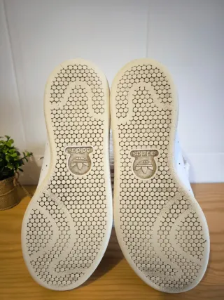 Adidas Stan Smith Blanco/Dorado. Talla 41 1/3