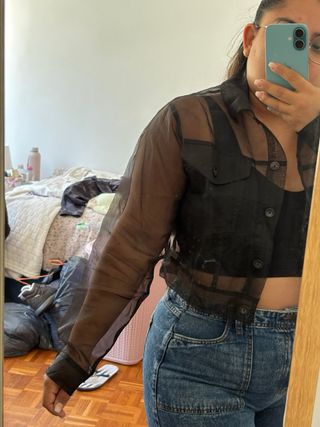 Camisa transparente de mall en negro