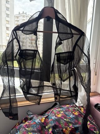 Camisa transparente de mall en negro