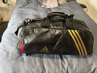 Bolsa de viaje Adidas Grande Negra y Dorada