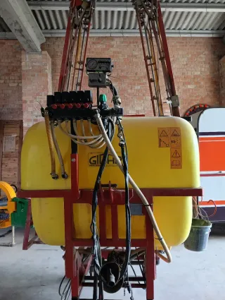 Pulverizador GIDAR 1000L