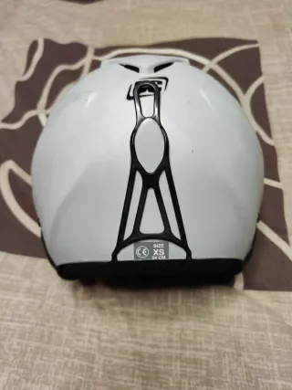 Casco de esquí infantil