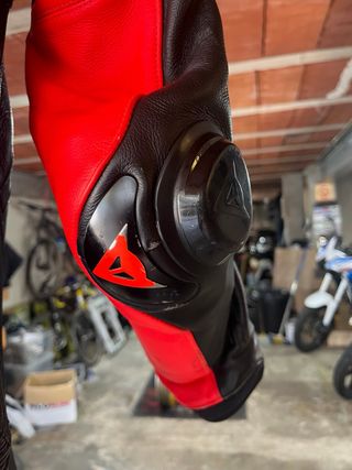 Mono Dainese Laguna Seca Talla 56