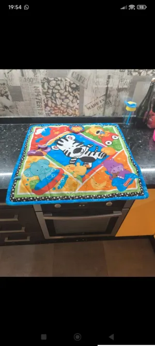 Mantita de juego para bebés con animales