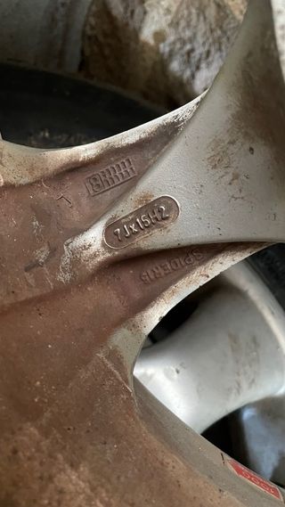 lote 4 Llantas Nissan 15”