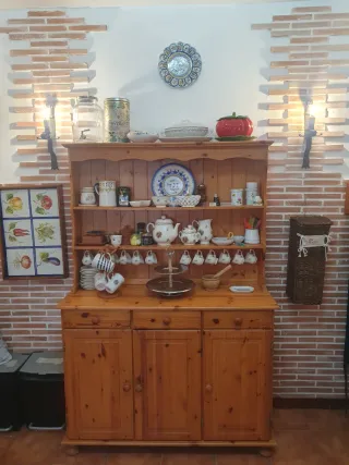 Alacena de madera para cocina en La Rioja.