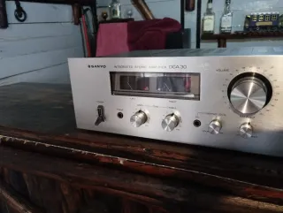 Amplificador Sanyo DCA 30