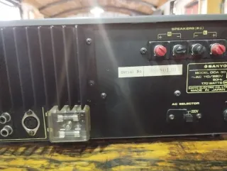 Amplificador Sanyo DCA 30
