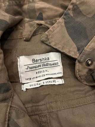 Chaqueta Militar Bershka Talla M