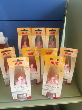 Pack NUK BIBERONES hello kitty