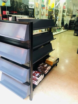 Estanterías metálicas negras Ral 9005 seminuevas