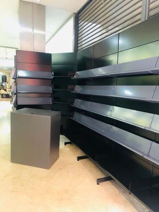 Estanterías metálicas negras Ral 9005 seminuevas