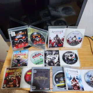 Lote 7 Juegos PS3: + guías y regalo