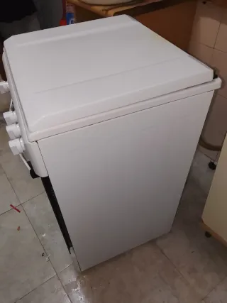 Cocina de gas blanca