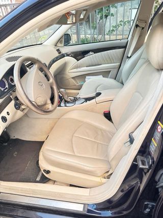 Mercedes-Benz E320 2003