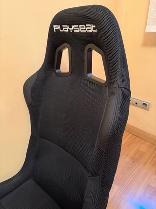 Volante Logitech G29 PS4/PS5 + Asiento Playseat