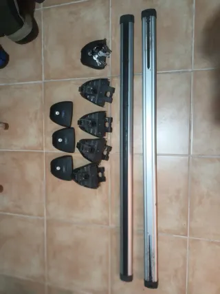 Baca de coche modelo Renault Megane. Marca Thule