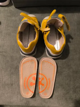 Lote Zapatos Biomecanics talla 22