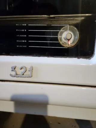 Cocina antigua blanca