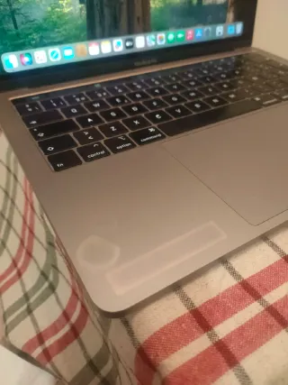 MacBook Pro 2018 i7/16GB RAM/1TB SSD