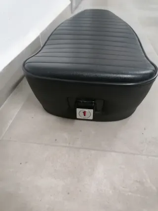 Asiento/sillin Nisa sport Vespa Primavera