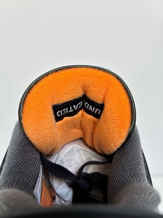 Air Jordan 4 Retro SP Undefeated Olive