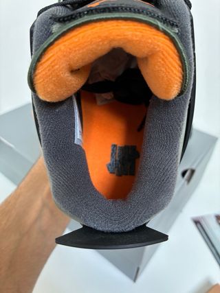 Air Jordan 4 Retro SP Undefeated Olive