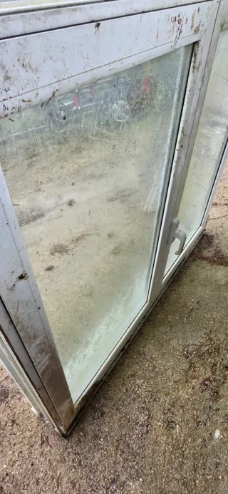 Ventana aluminio con persiana