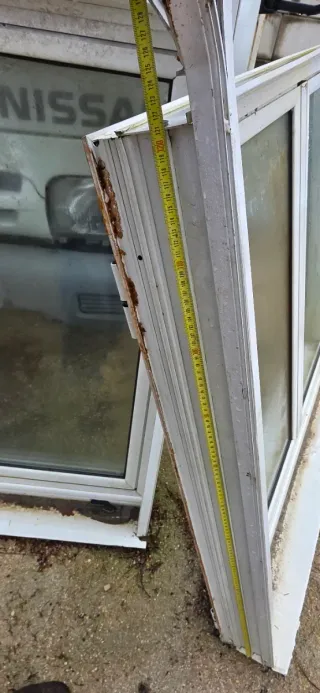 Ventana aluminio con persiana