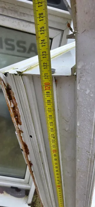 Ventana aluminio con persiana