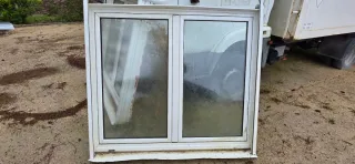 Ventana aluminio con persiana