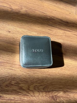 Pulsera Tous Cuerda Negra y Perlas