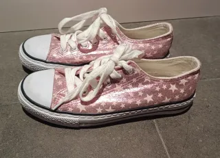 Zapatillas Conguitos rosas con estrellas brillante