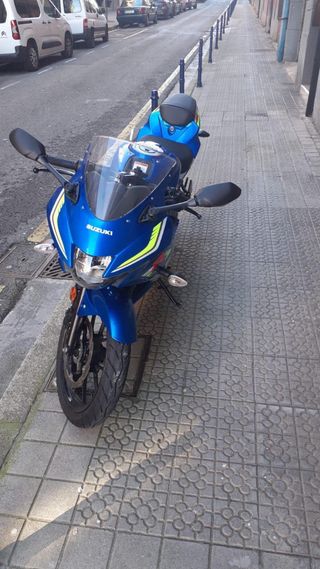 Suzuki GSX-R 125 Azul 2019 - 3.711 km