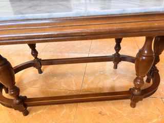 Mesa de centro de mármol y madera