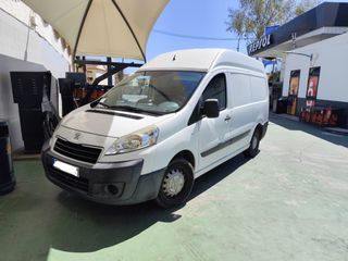 Peugeot e-Expert camper