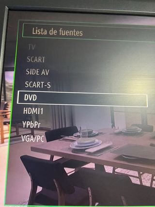 Televisor OKI Full HD 1080 (con DVD) 21" + Soporte