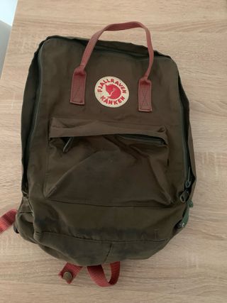 Mochila FjallRaven Kanken Verde