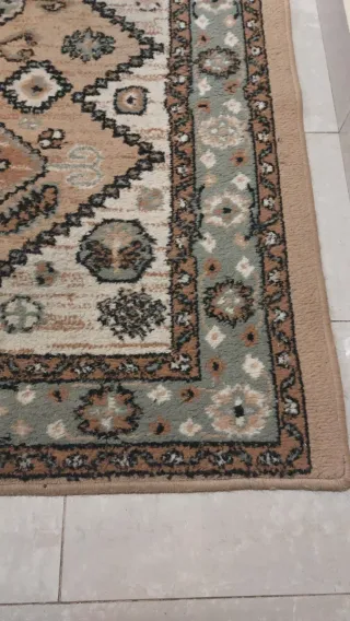 Tappeto beige e marrone per ingresso