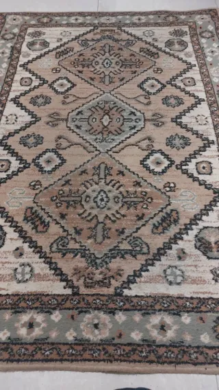 Tappeto beige e marrone per ingresso