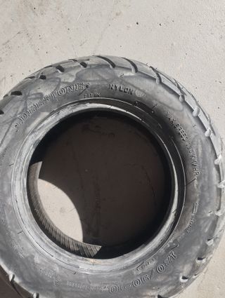 Neumático moto Deestone 120/90-10