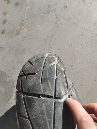 Neumático moto Deestone 120/90-10