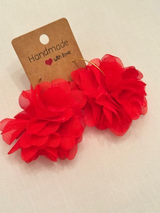 Pendientes aro flores rojas