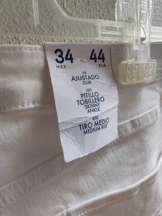 Pantalón Sfera blanco nuevo con etiquetas