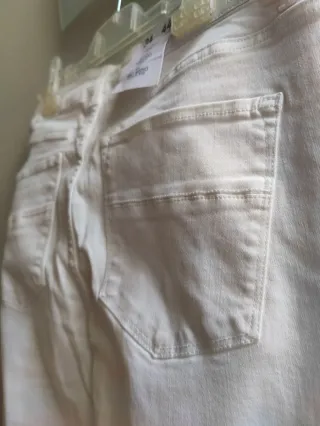 Pantalón Sfera blanco nuevo con etiquetas