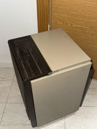 Estufa de butano metal beige y marrón