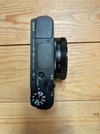 Cámara Sony RX100V + Carcasa Submarina