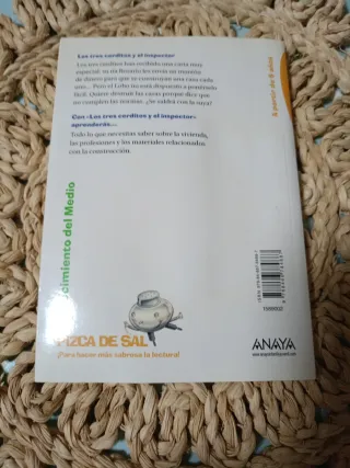 Los tres cerditos y el inspector (Pizca de sal ...