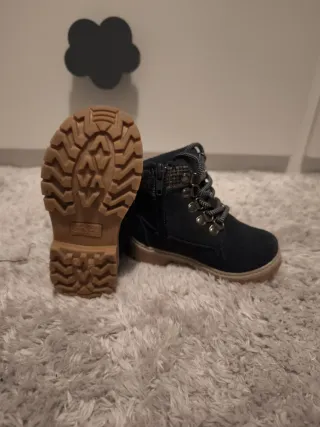 Botas niño azul marino