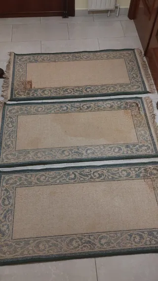 Tappetini da camera da letto marroni e verdi